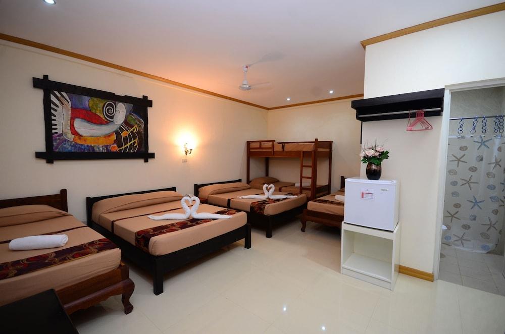 Reddoorz Premium Near Pristine Beach Puerto Princesa Exteriör bild