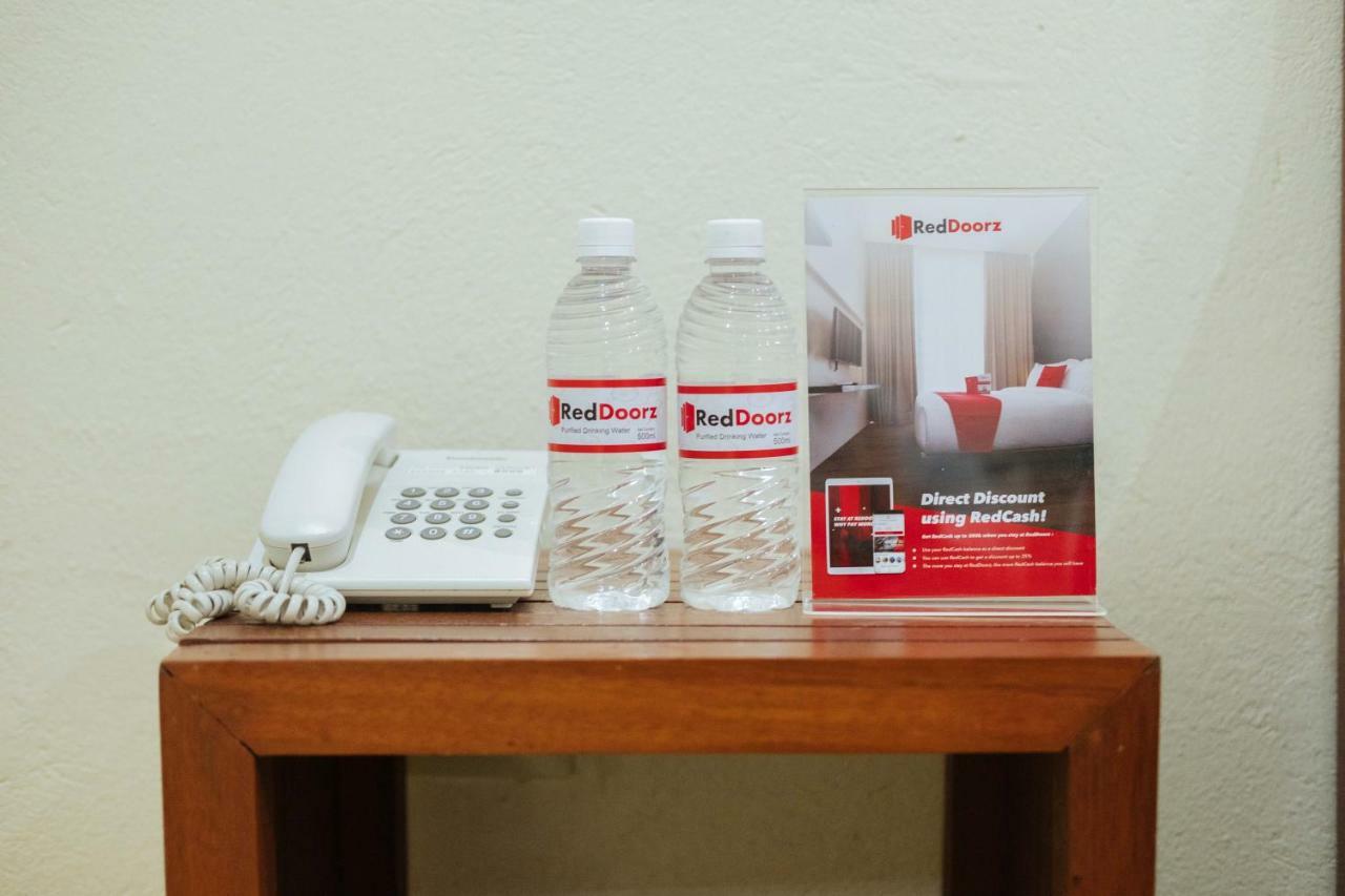 Reddoorz Premium Near Pristine Beach Puerto Princesa Exteriör bild